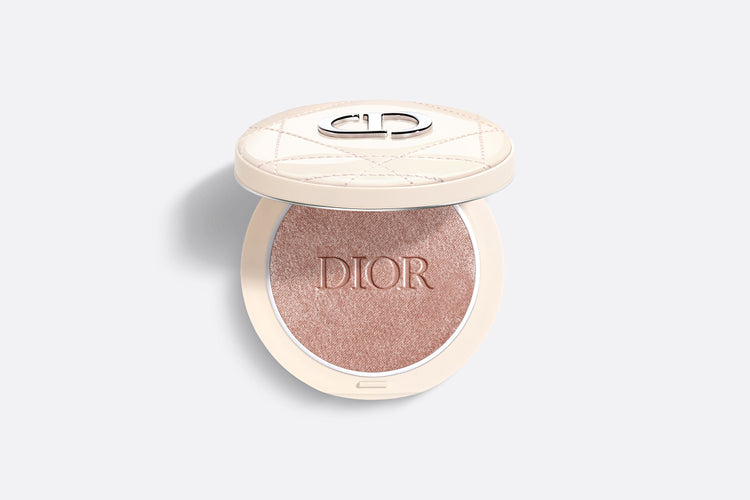 恆久貼肌亮采蜜粉餅- 極致提亮光影粉| Dior Beauty HK