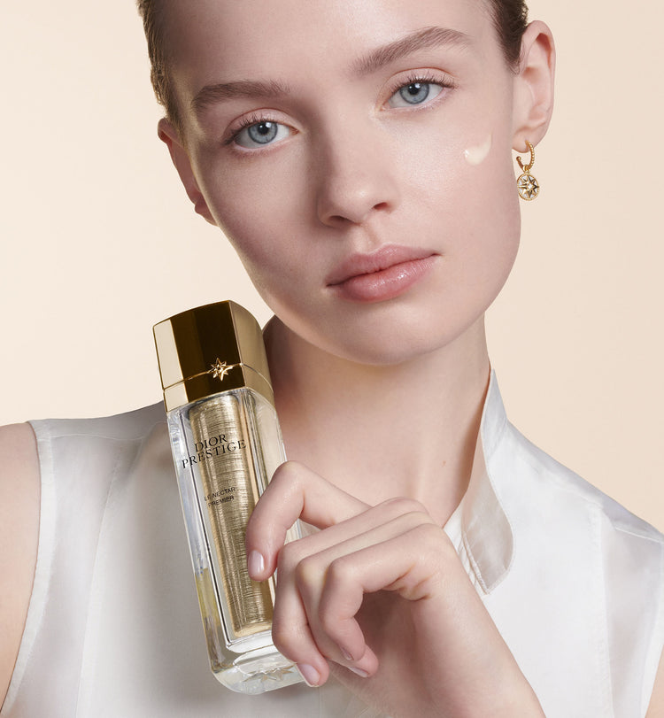 玫瑰花蜜極緻再生修護精華: 面部及頸部精華 | Dior Beauty HK