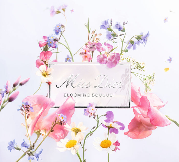 被繁花環繞的Miss Dior Blooming Bouquet標記