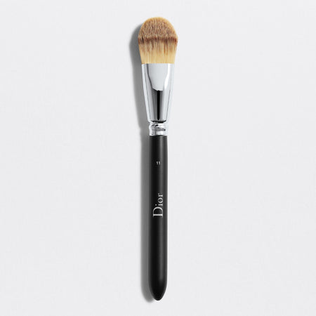Final talent fejl Dior Backstage N°11 Fluid Foundation Makeup Brush | Dior Beauty HK